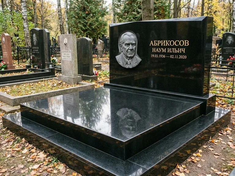 Памятник с барельефом — выполненная работа 37 в Воронеже