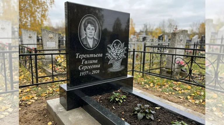 Памятник с гравировкой ландышей — выполненная работа «Терентьева» в Воронеже