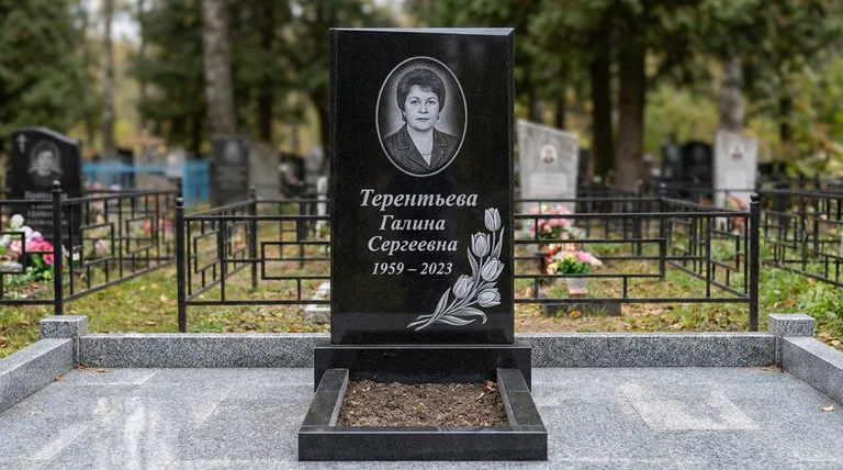 Памятник с гравировкой тюльпанов — выполненная работа «Терентьева» в Воронеже