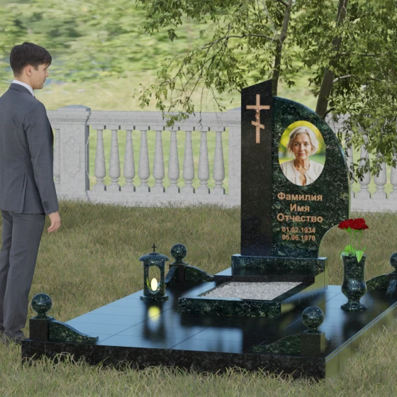 Памятник — крыло с распятием и шарами, гранит Балтик грин, вид 4, в Якутске