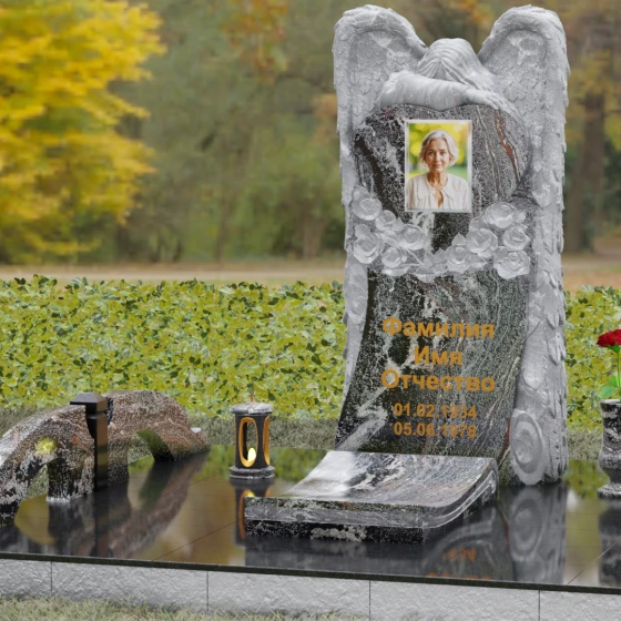 Вертикальный гранитный памятник в Томске, гранит амфиболит, вид 4