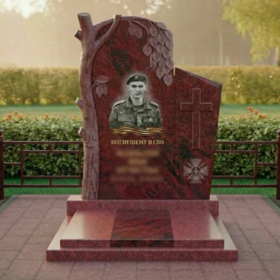 Православный вертикальный гранитный памятник с комплексом во Владивостоке, гранит Лезниковский